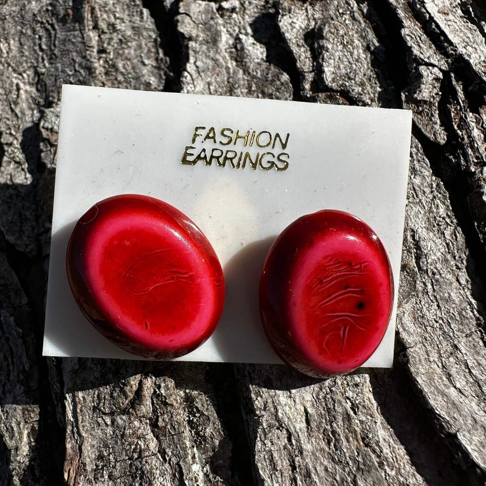 Vintage Red Oval Cabochon Stud Earrings OS Red Glossy Resin Made in Hong Kong